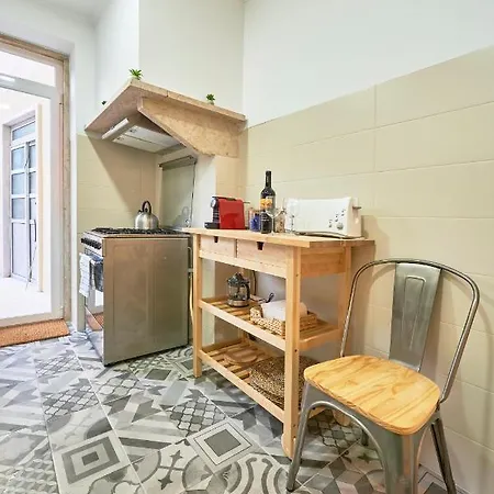 Belem Light Filled Apt With Patio, By Timecooler Lisbon Exterior photo